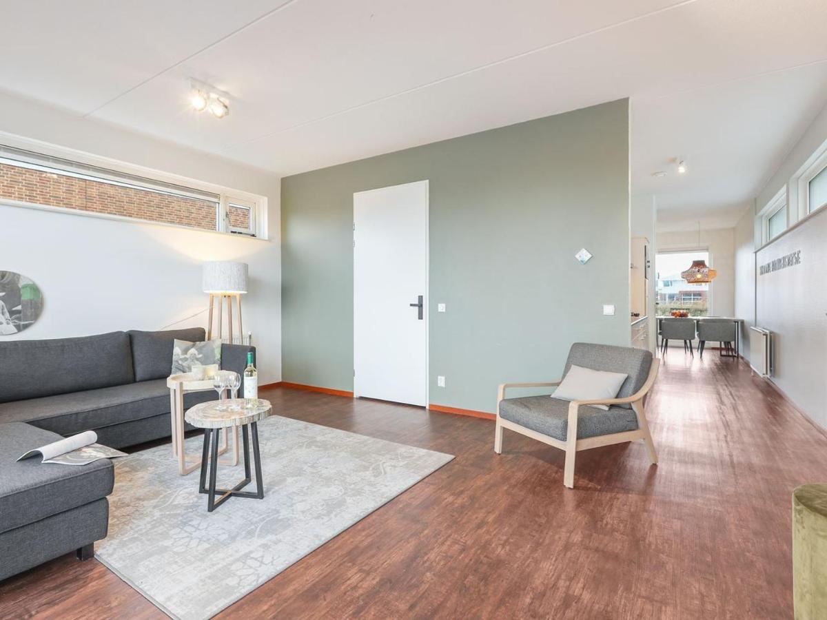 Luxury 4-Person Residence In The Holiday Park Landal Esonstad Anjum Exterior foto